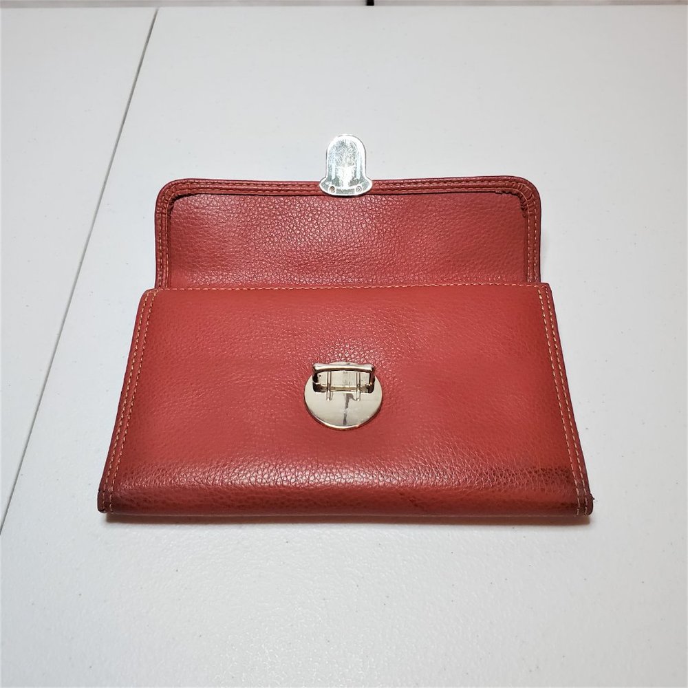 *SOLD* Pebbled Faux Leather Bi-Fold Wallet Organizer - Picture 5 of 9
